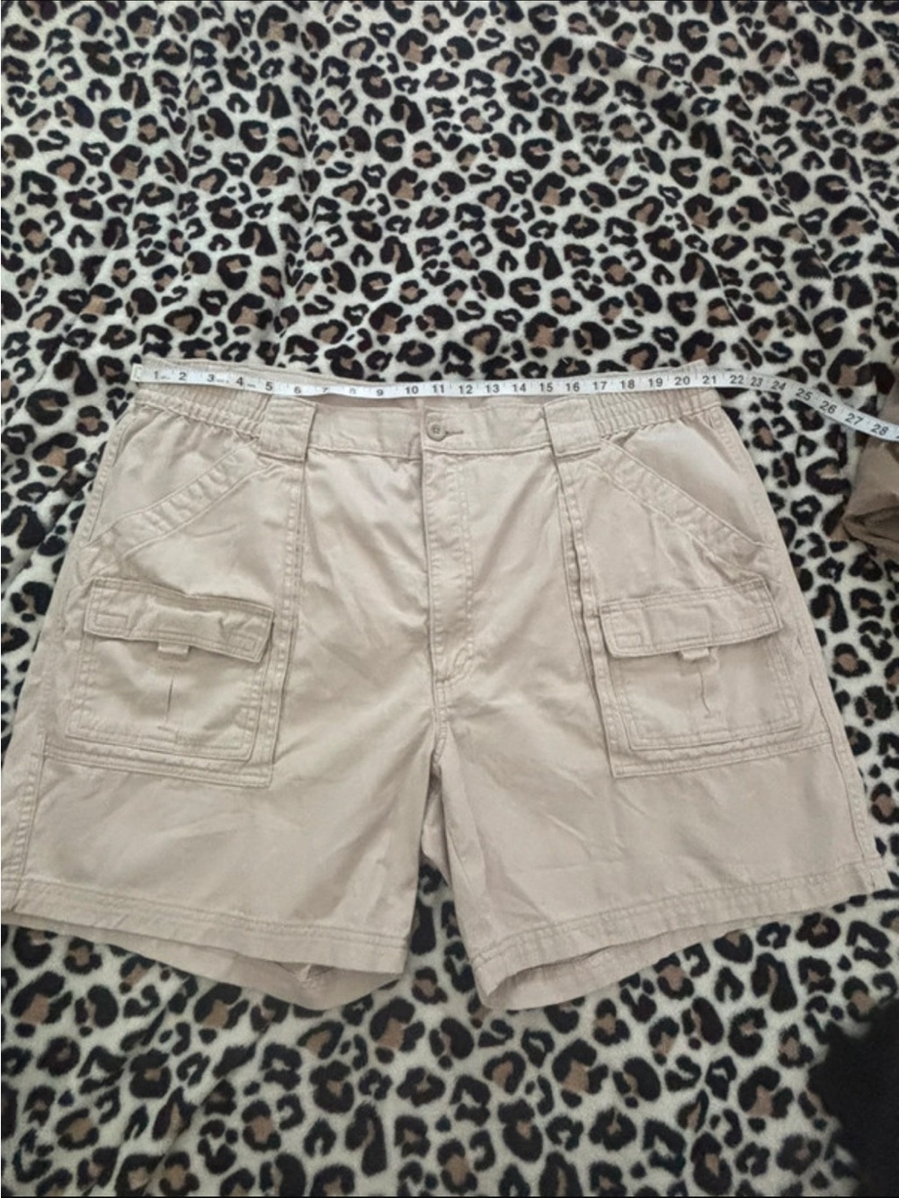 St. John's Bay Men's Tan Cargo Shorts with Utility Pockets